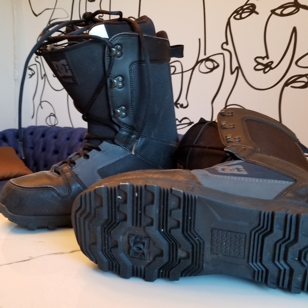 DC Mens Snowboarding Boots